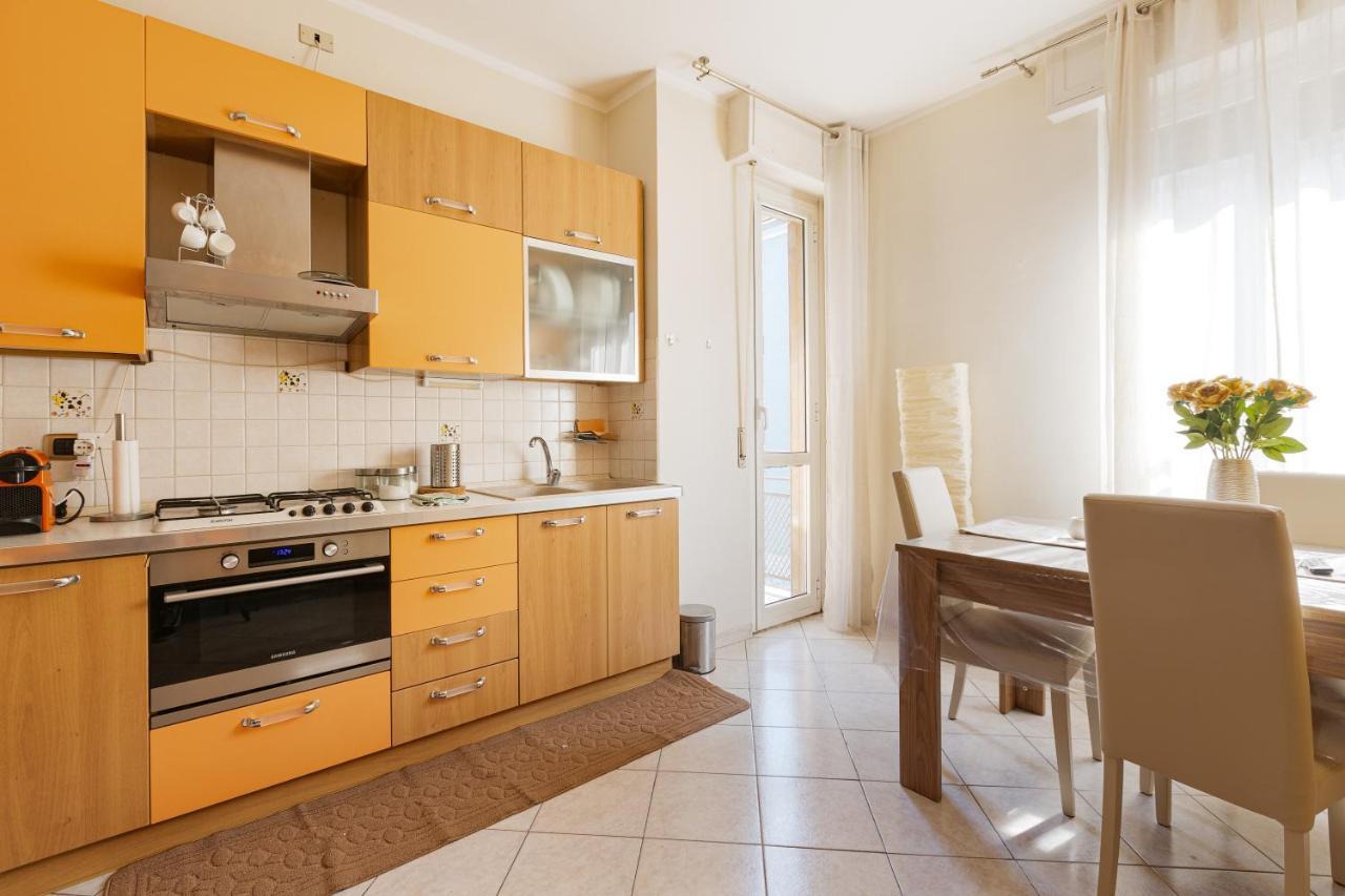 Udine M2 Balcony Apt Apartment Milan Exterior photo